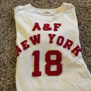 Abercrombie and Fitch men’s t shirt - muscle fit